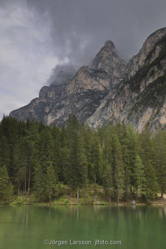 Lago di braies  Dolomiterna Italien