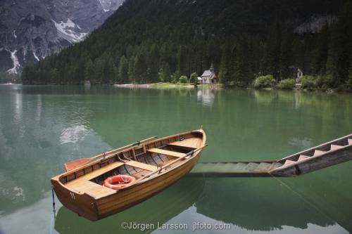 Lago di braies Dolomiterna Italien