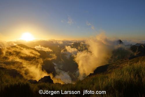 Madeira  Portugal Pico de Arierosunset, silnedgång moln clouds