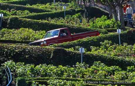 Lombard street San Fransisco California USA