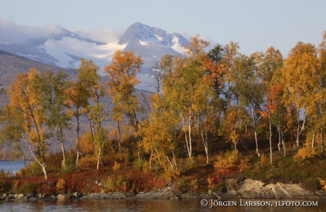 Överuman Lappland Sverige Okstindan i bakgrunden