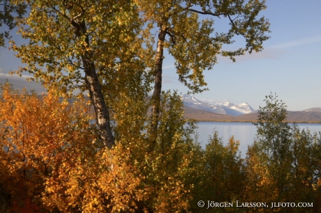 Överuman Lappland Sverige Okstindan i bakgrunden