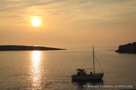 Solnedgång  Fiskebåt  Ramsvikslandet Bohuslän