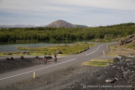 Cyklister vid Mývatn Island