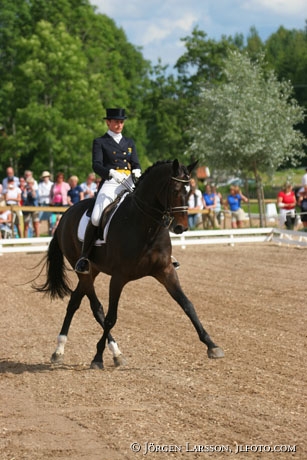 Tinne Wilhelmsson Dressage  SM Ericsberg 05