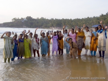 Kvinnor Lighthouse Beach Indien
