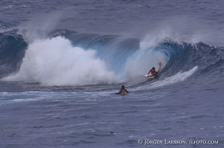 Surfing 